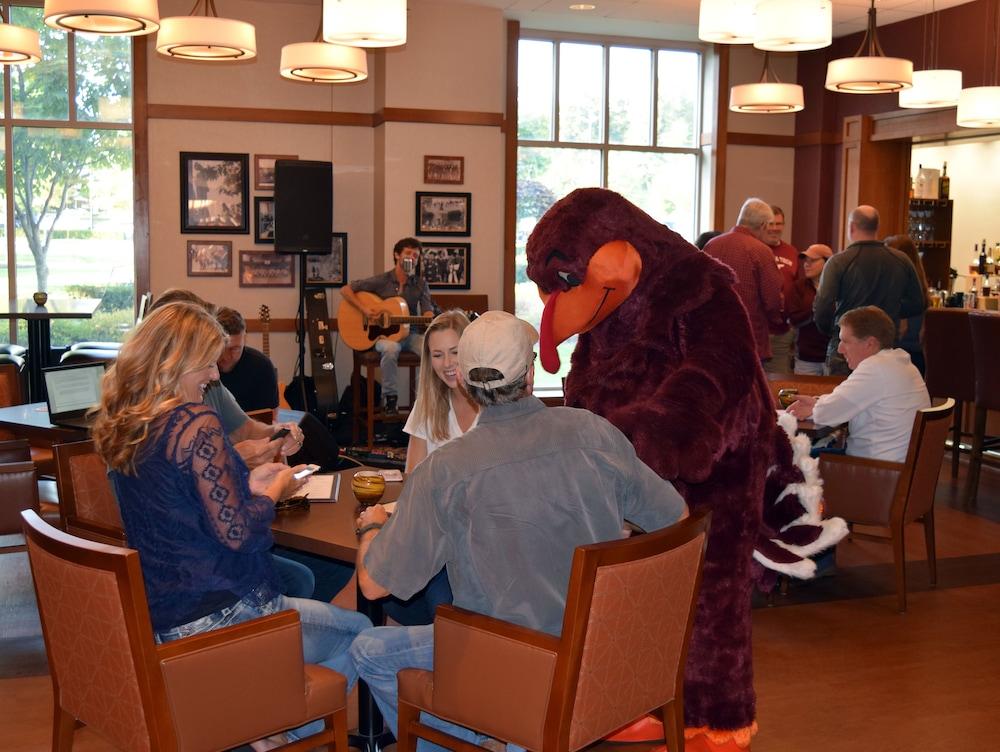 The Inn At Virginia Tech - On Campus بلاكسبورغ المظهر الخارجي الصورة