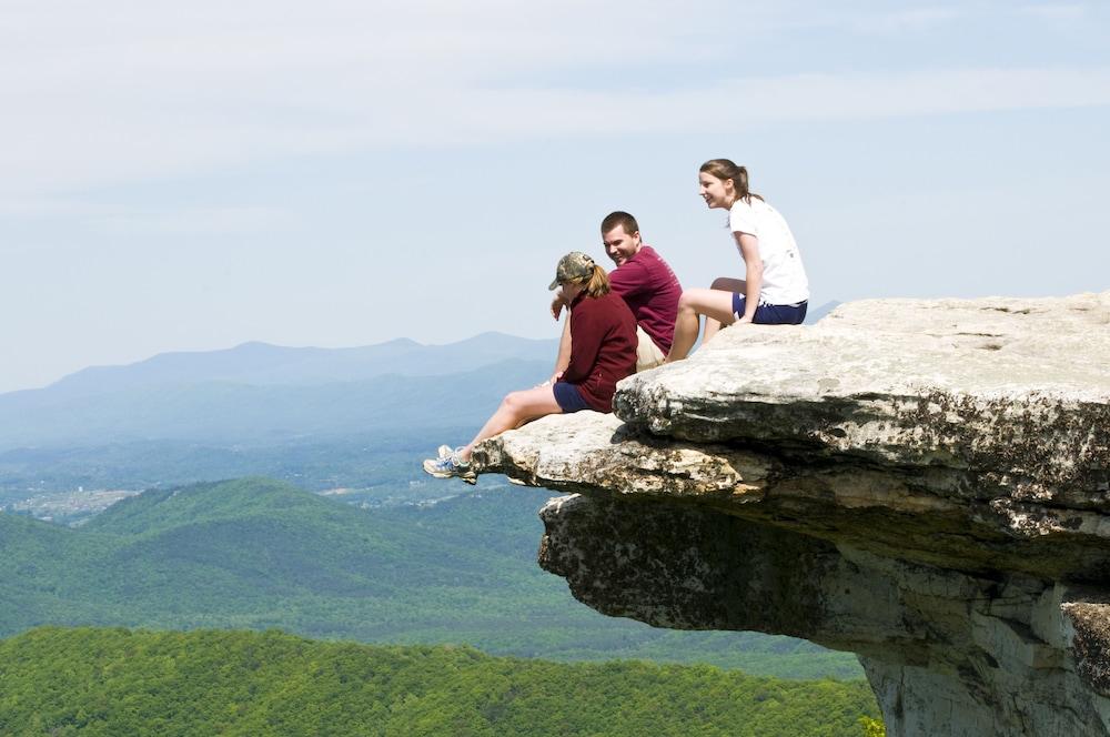 The Inn At Virginia Tech - On Campus بلاكسبورغ المظهر الخارجي الصورة